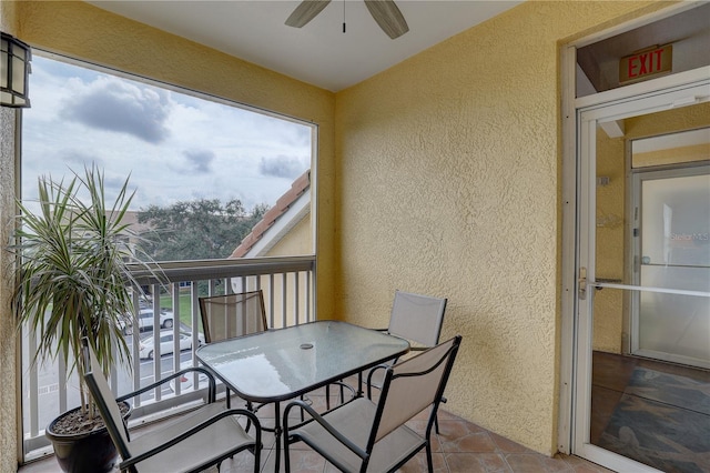 balcony featuring ceiling fan