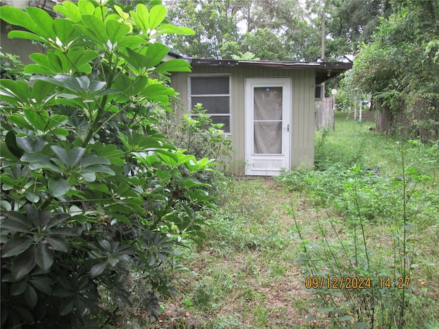 view of outbuilding