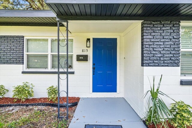 view of entrance to property