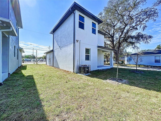 exterior space featuring a yard