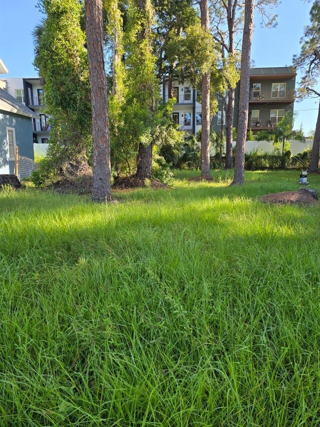 Listing photo 3 for 752 30th Ave S, Saint Petersburg FL 33705