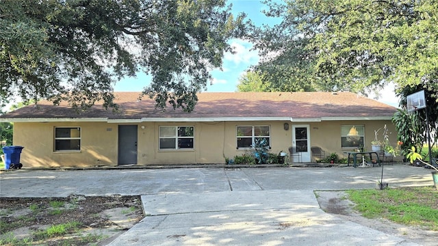 single story home with a patio