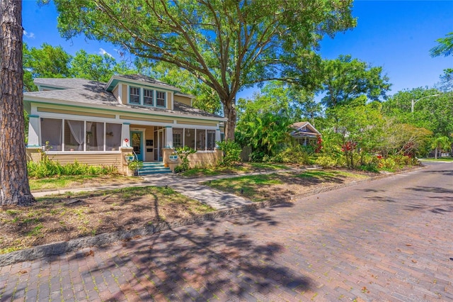 view of front of property with covered porch