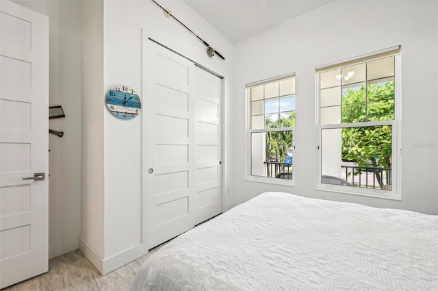 bedroom with a closet