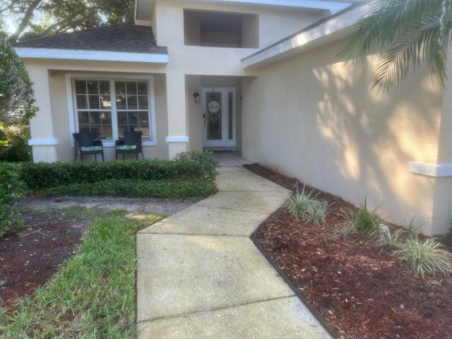 property entrance with a porch