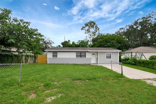 view of front of home with a front lawn