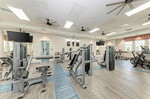 gym featuring ceiling fan