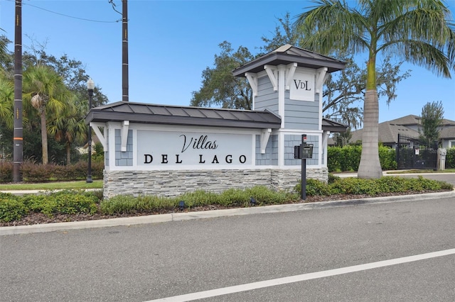 281 Villa Corte Dr, Lutz, FL 33549 - view of community / neighborhood sign