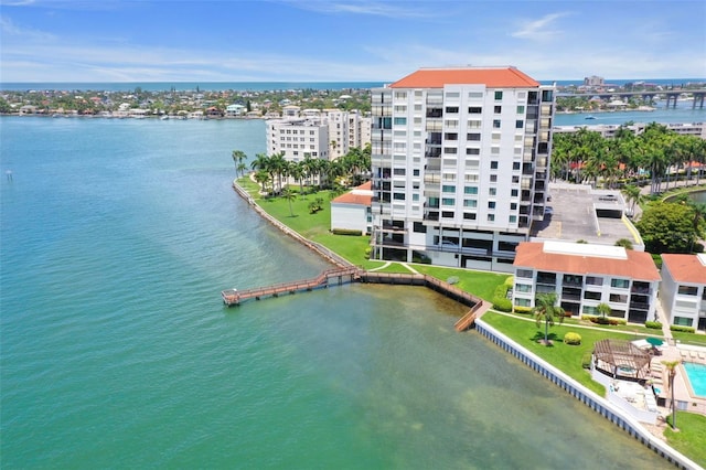 bird's eye view featuring a water view