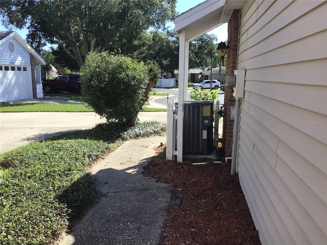 view of yard with cooling unit