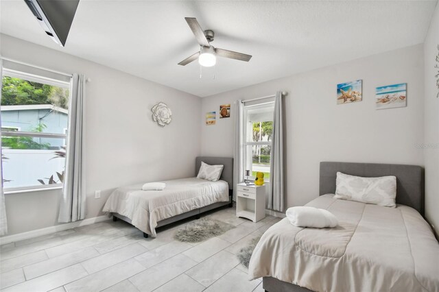 bedroom with ceiling fan