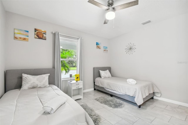 bedroom with ceiling fan