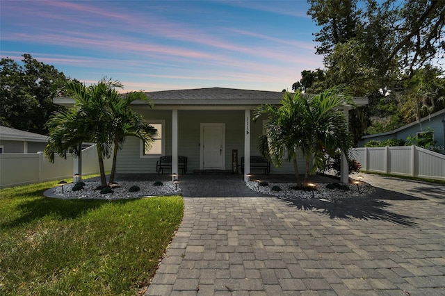 view of front of house with covered porch