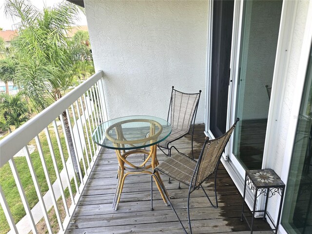 346 Madeira Cir, Saint Petersburg, FL 33715 - photo 13