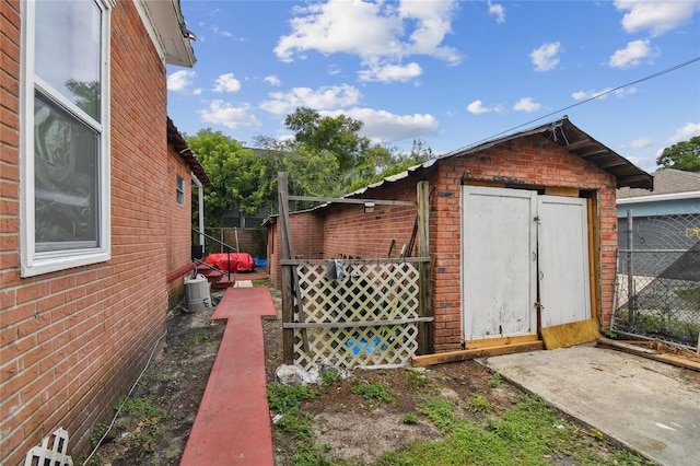 view of outbuilding