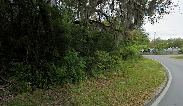 Listing photo 2 for Lake Dr, New Port Richey FL 34654