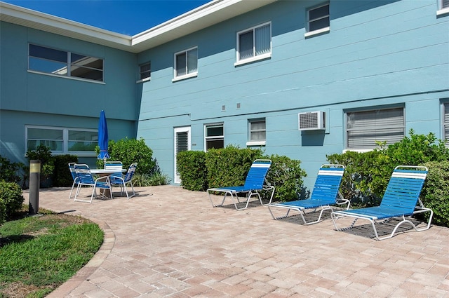 6000 2nd St E Unit 6, St Pete Beach, FL 33706 - view of patio / terrace