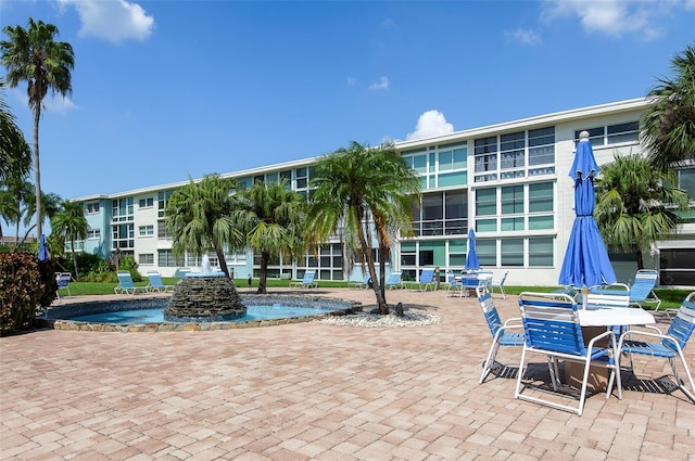 6000 2nd St E Unit 6, St Pete Beach, FL 33706 - view of swimming pool