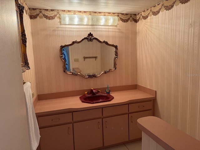 1873 Mazo Mnr Unit T2, Lutz, FL 33558 - bathroom with vanity and wallpapered walls