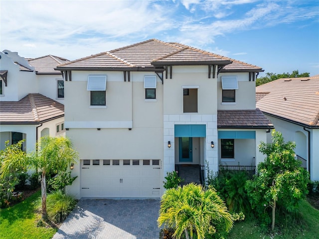 view of front of house with a garage