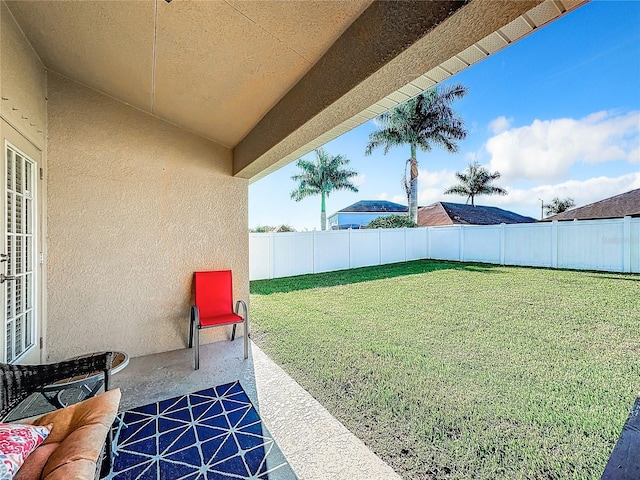 view of yard featuring a patio