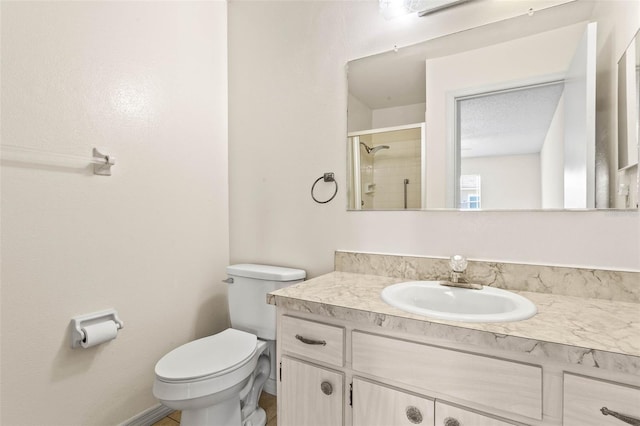 2222 Greenhaven Dr, Sun City Center, FL 33573 - bathroom featuring toilet, vanity, and a tile shower