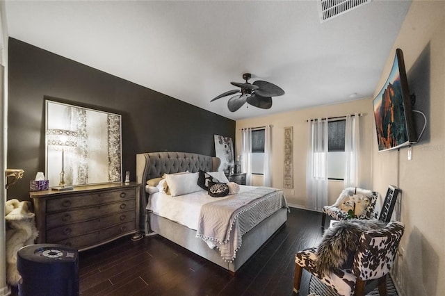 2539 Silverback Ct, Palm Harbor, FL 34684 - bedroom featuring hardwood / wood-style floors, ceiling fan, and visible vents