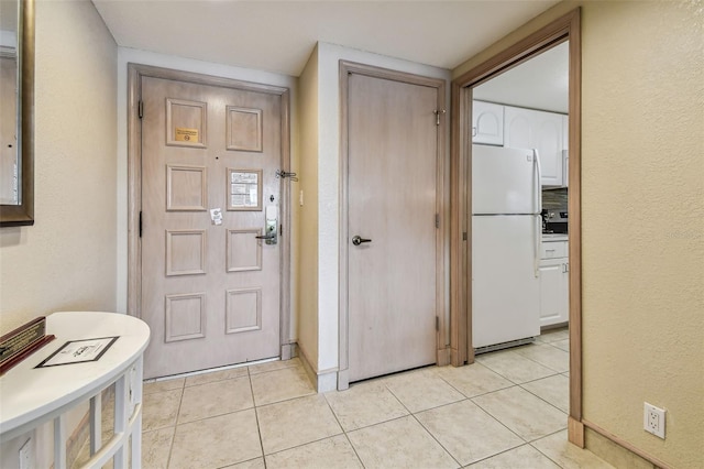36750 US Highway 19 N Unit 04308, Palm Harbor, FL 34684 - entryway featuring light tile patterned floors