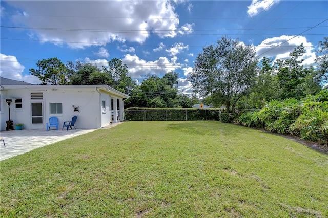 view of yard with a patio area