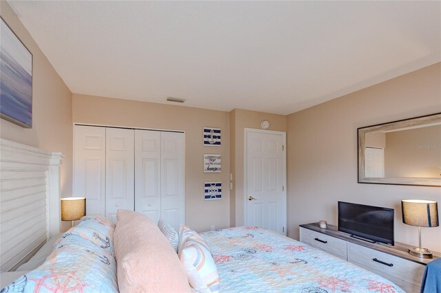 bedroom featuring a closet