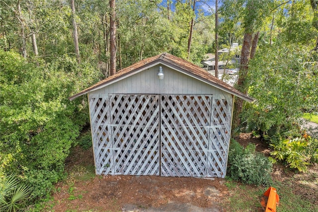 view of outdoor structure