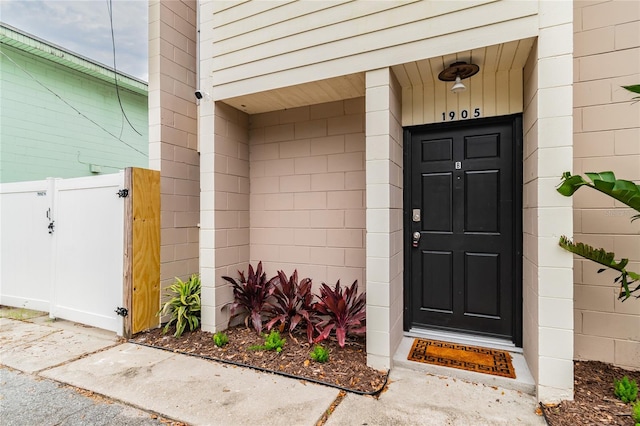 view of entrance to property