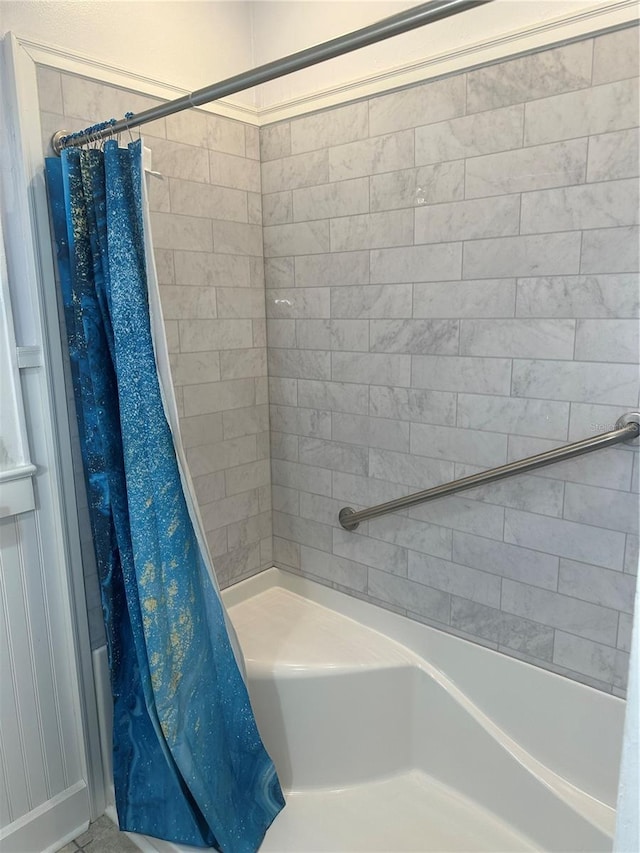 full bath featuring shower / bath combo