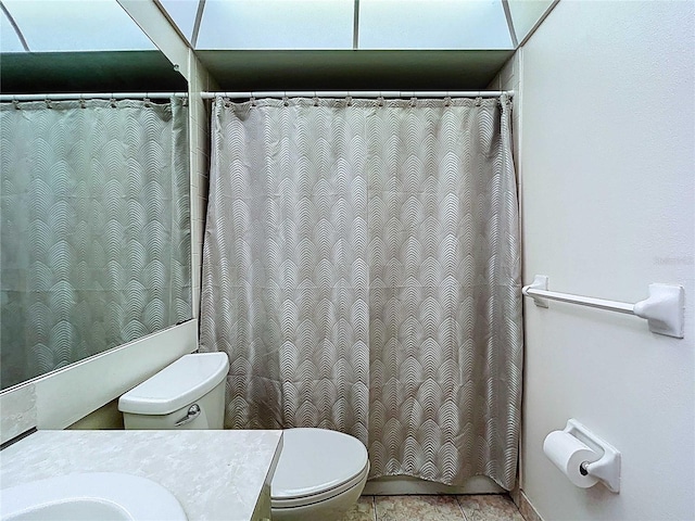 11920 Boynton Ln Unit 11920, New Port Richey, FL 34654 - full bath featuring toilet, vanity, and a shower with shower curtain