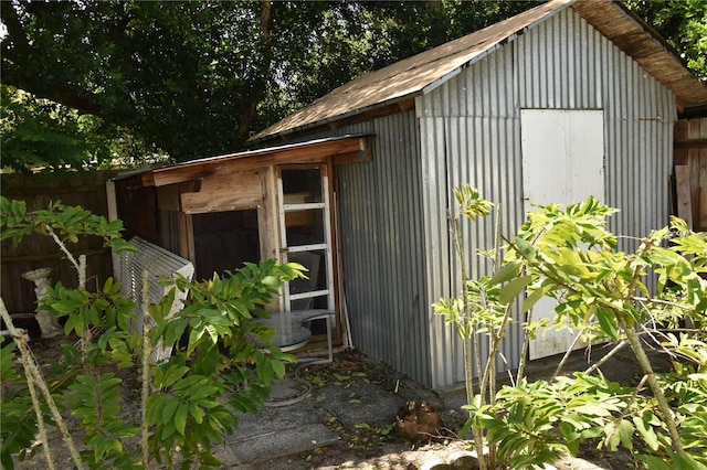 view of outbuilding