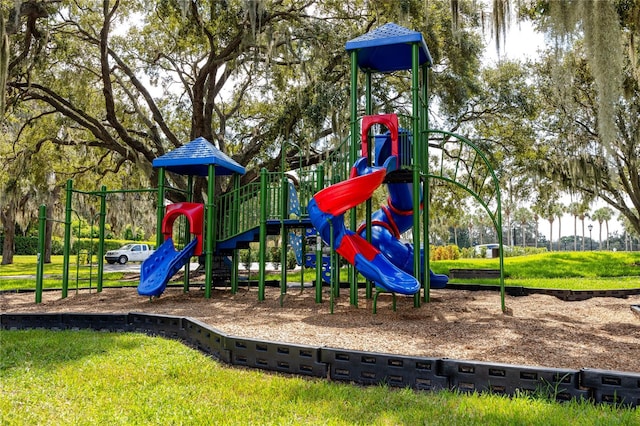 view of jungle gym featuring a yard