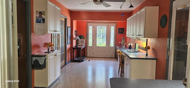 kitchen with ceiling fan