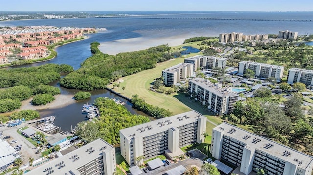 bird's eye view featuring a water view