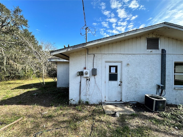 view of outbuilding with central AC