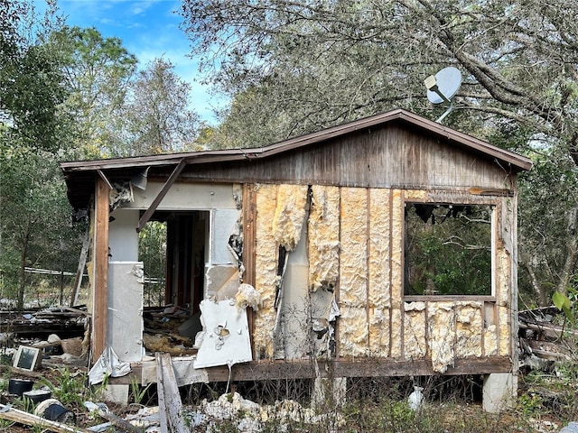 view of property exterior