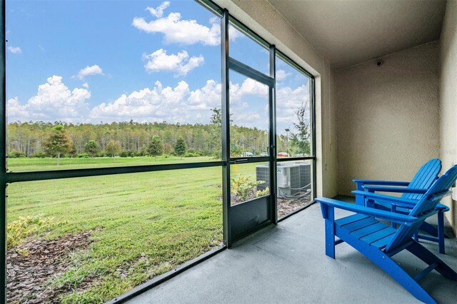 view of sunroom / solarium