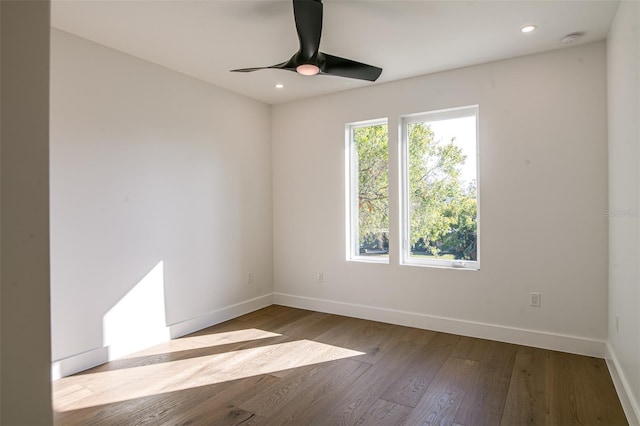 unfurnished room with light hardwood / wood-style floors and ceiling fan