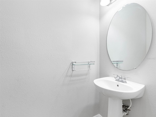 12820 Belvedere Song Way, Riverview, FL 33578 - bathroom featuring a sink