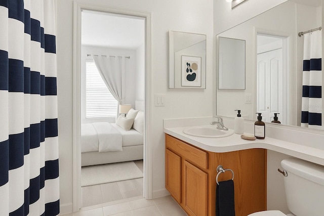 4206 Branchside Ln, Wesley Chapel, FL 33543 - bathroom with vanity, connected bathroom, and tile patterned flooring
