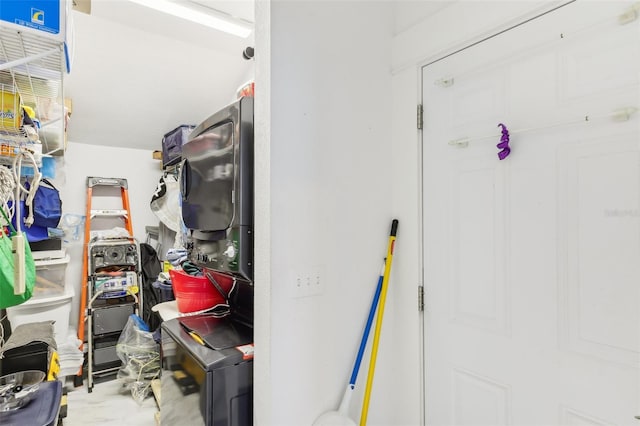 storage area featuring washer / clothes dryer