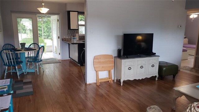 2392 Indigo Dr, Clearwater, FL 33763 - photo 6