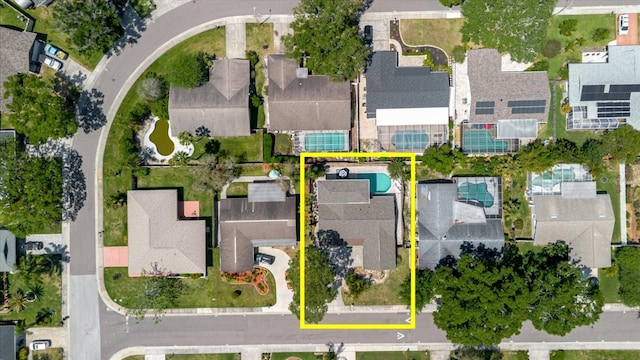bird's eye view with a residential view