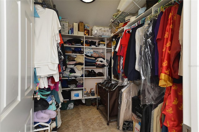 view of spacious closet