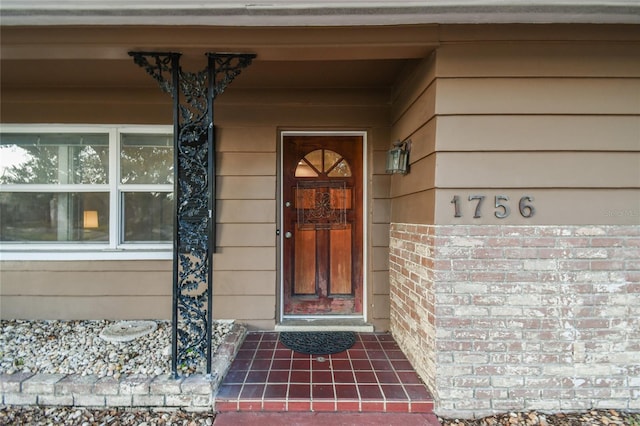 view of property entrance