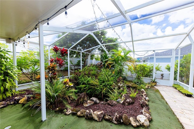 view of sunroom / solarium